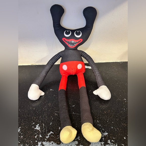 Huggy Wuggy Scary Plush as Mickey - Picture 1 of 4